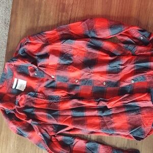 American Eagle Ahh-Mazingly Soft Flannel Red and Black Plaid